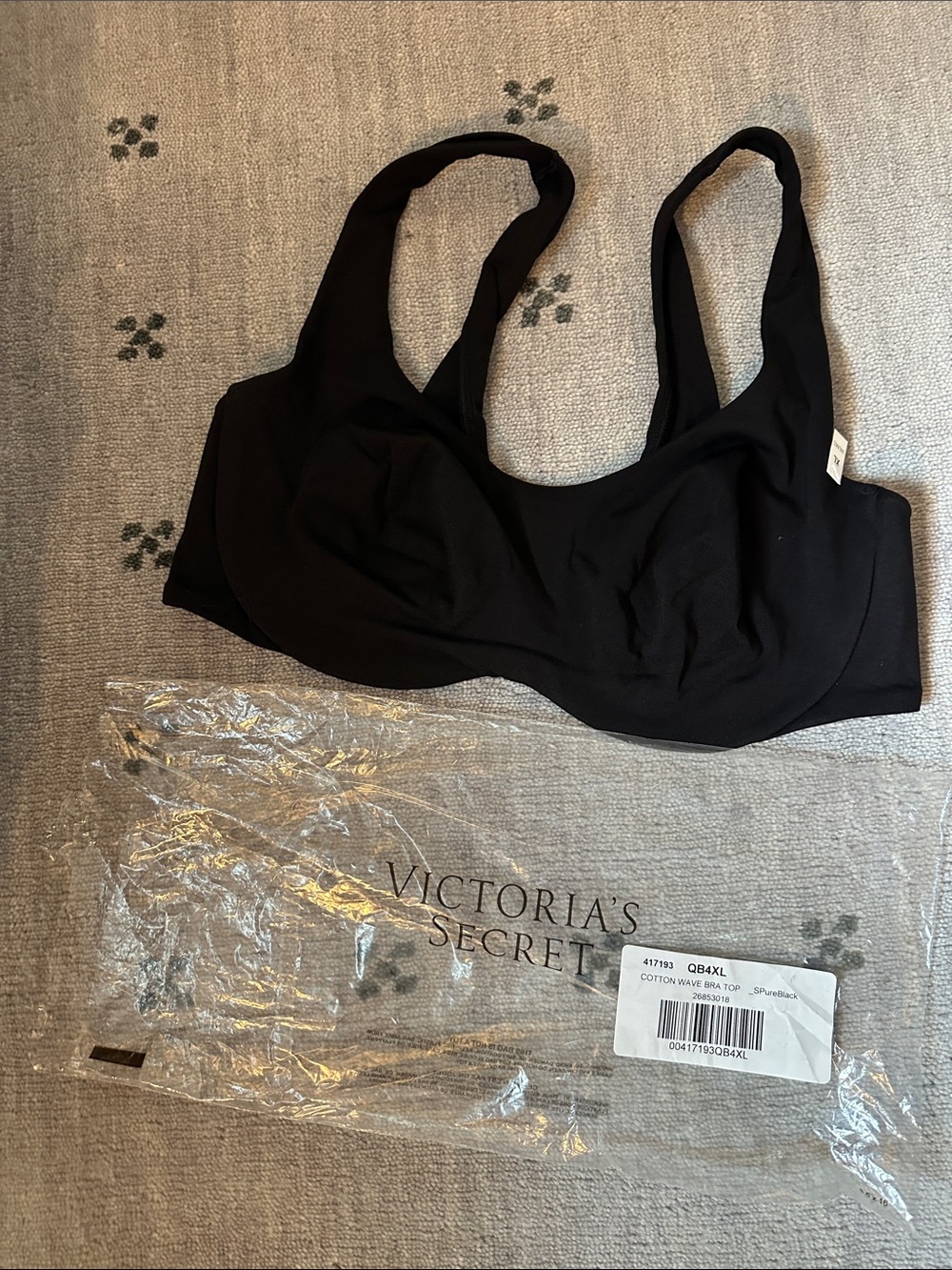 Victoria's Secret Black Wireless Scoop Bralette